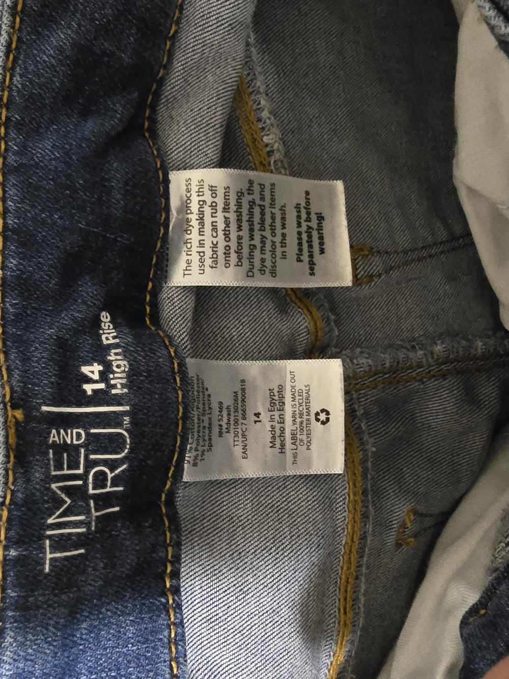 Time and Tru Women's Medium Blue Straight Leg Jeans - Picture 3 of 3